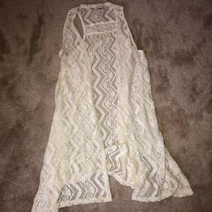 🔴 Daytrip by Buckle vest - Size Small